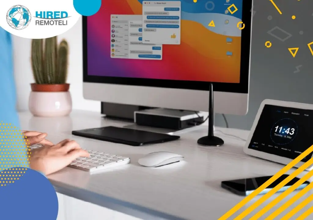 Learn how to create an efficient, professional, and low-cost remote workspace with practical tips for LATAM professionals.
